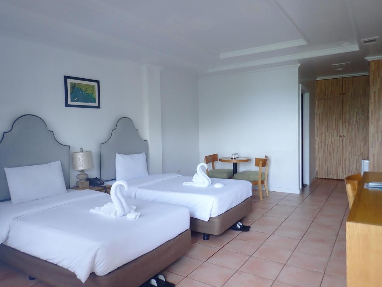 Blue Ocean View Hotel Koror Esterno foto