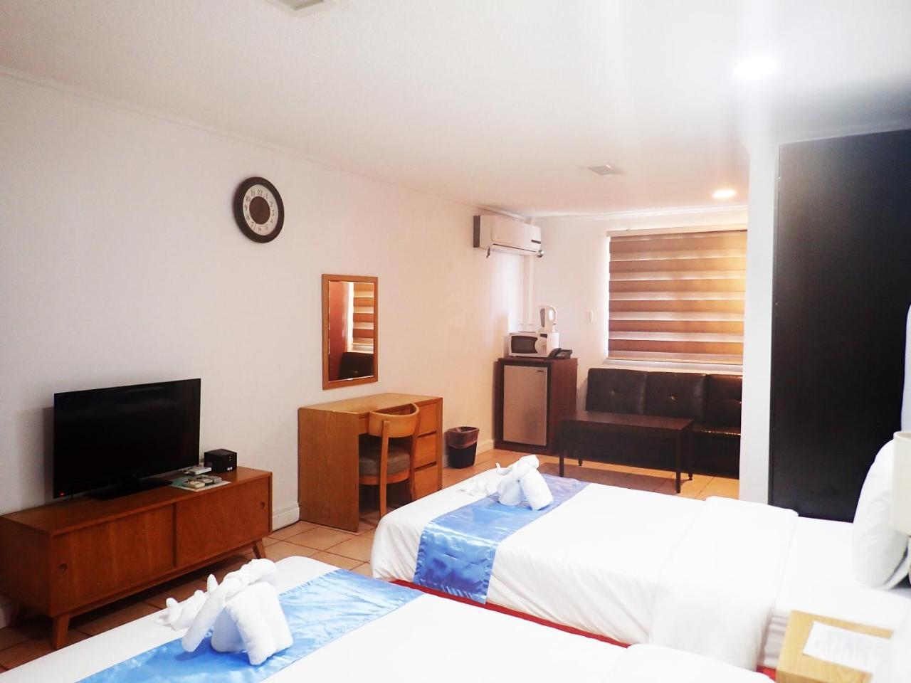 Blue Ocean View Hotel Koror Esterno foto