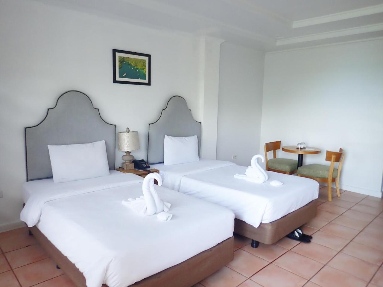 Blue Ocean View Hotel Koror Esterno foto