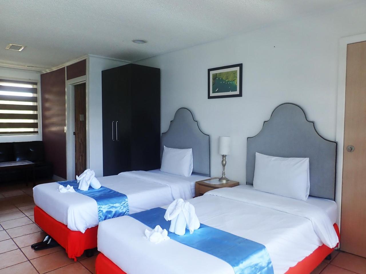 Blue Ocean View Hotel Koror Esterno foto