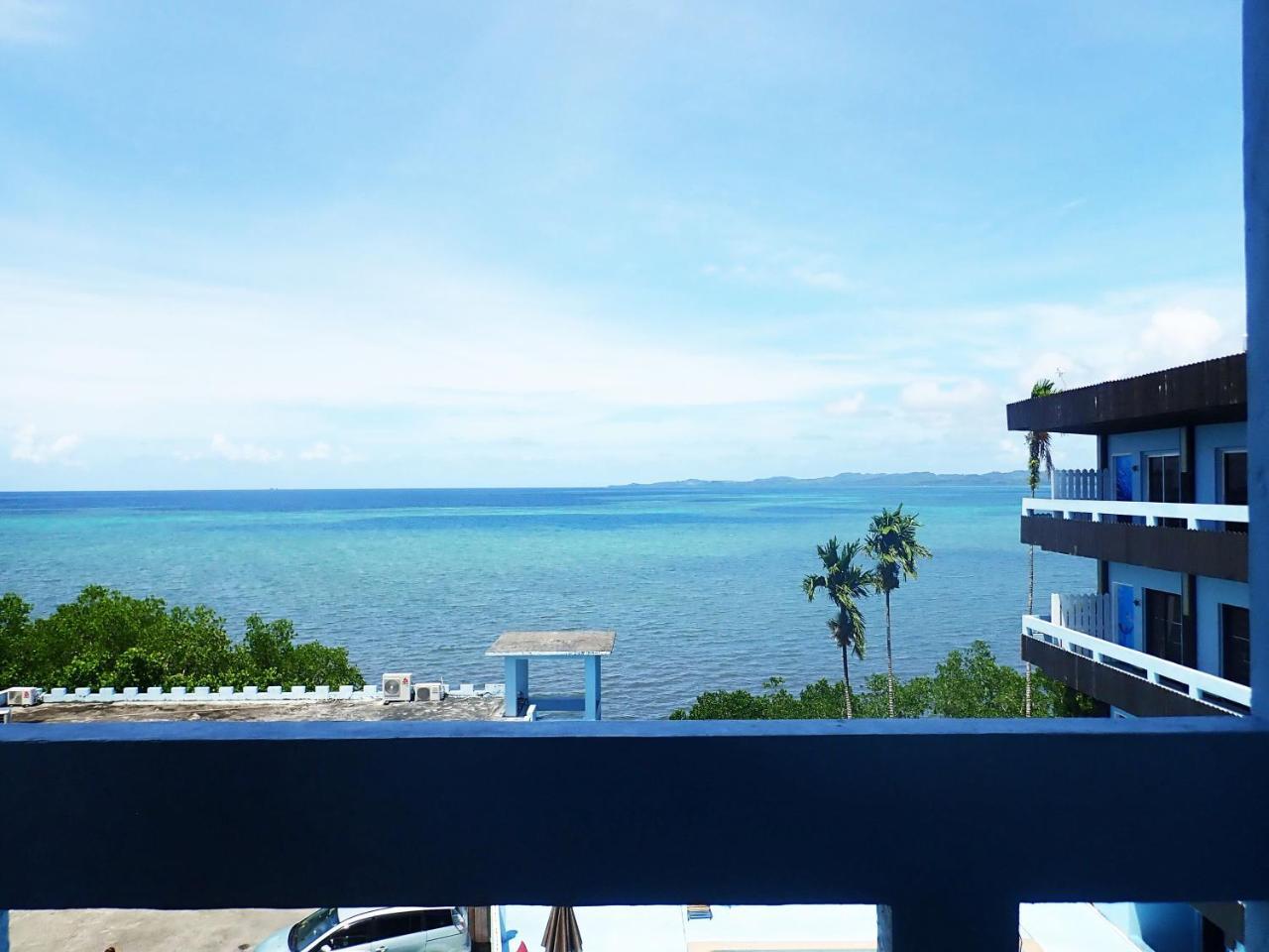 Blue Ocean View Hotel Koror Esterno foto